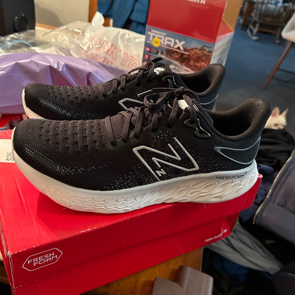 New Balance 1080 V12 Size 10.5 Womens
